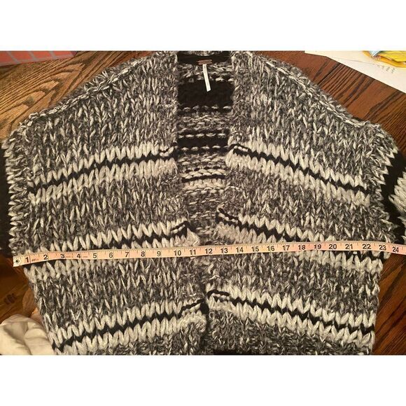 Free People Wanderer Cardi Chunky Cardigan Sweater Size s - Picture 8 of 9